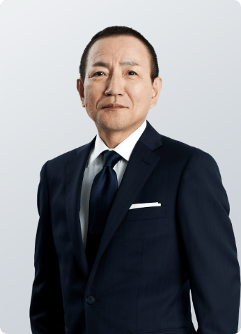 安達 哲也